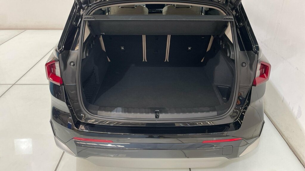 BMW iX1 150Kw Edrive20 Shadow Edition 65Kwh Black #46