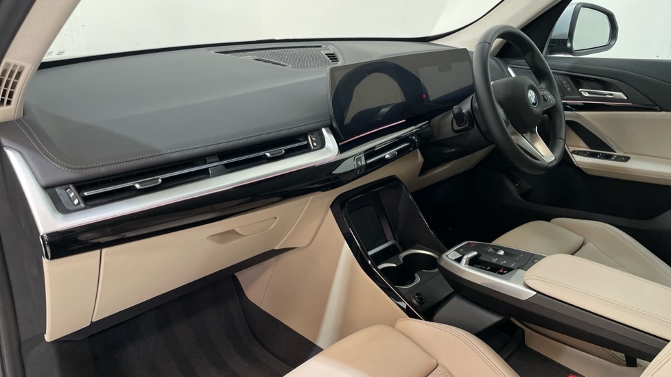 BMW iX1 150Kw Edrive20 Shadow Edition 65Kwh Black #13