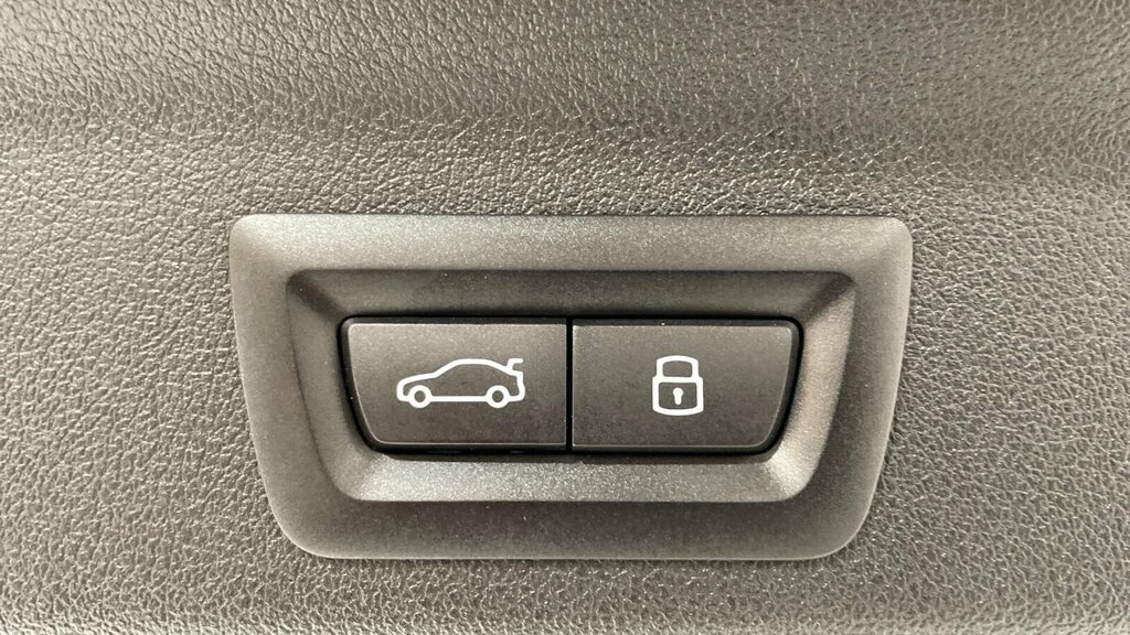 BMW iX1 150Kw Edrive20 Shadow Edition 65Kwh Black #31