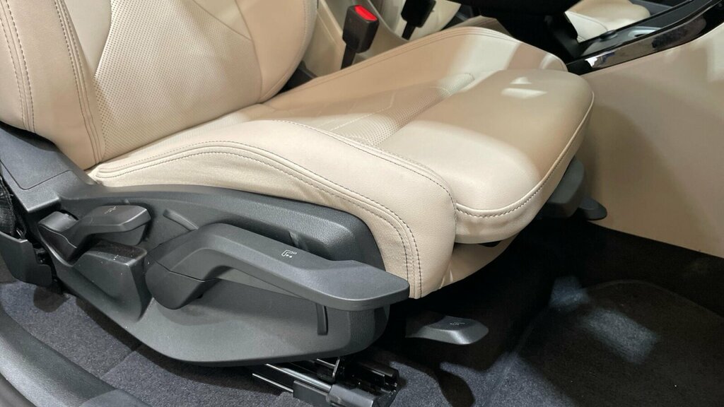 BMW iX1 150Kw Edrive20 Shadow Edition 65Kwh Black #62
