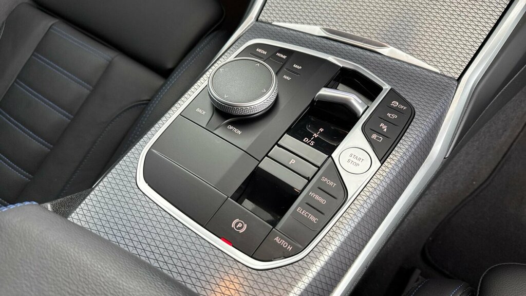 BMW 3 Series 330E 22.3 Kwh M Sport Step Pro Pack White #19