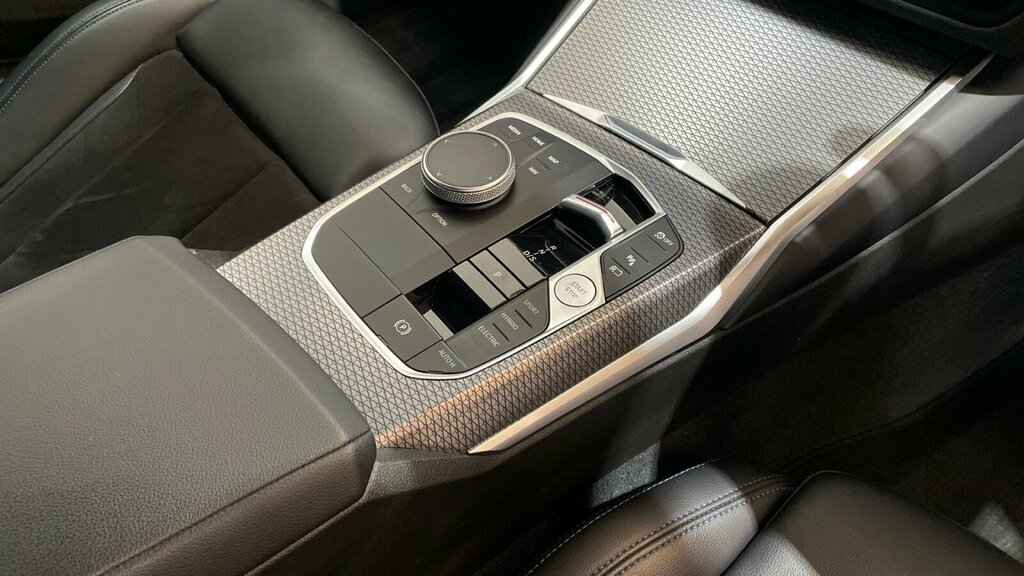 BMW 3 Series 320I Xdrive M Sport Step Black #20