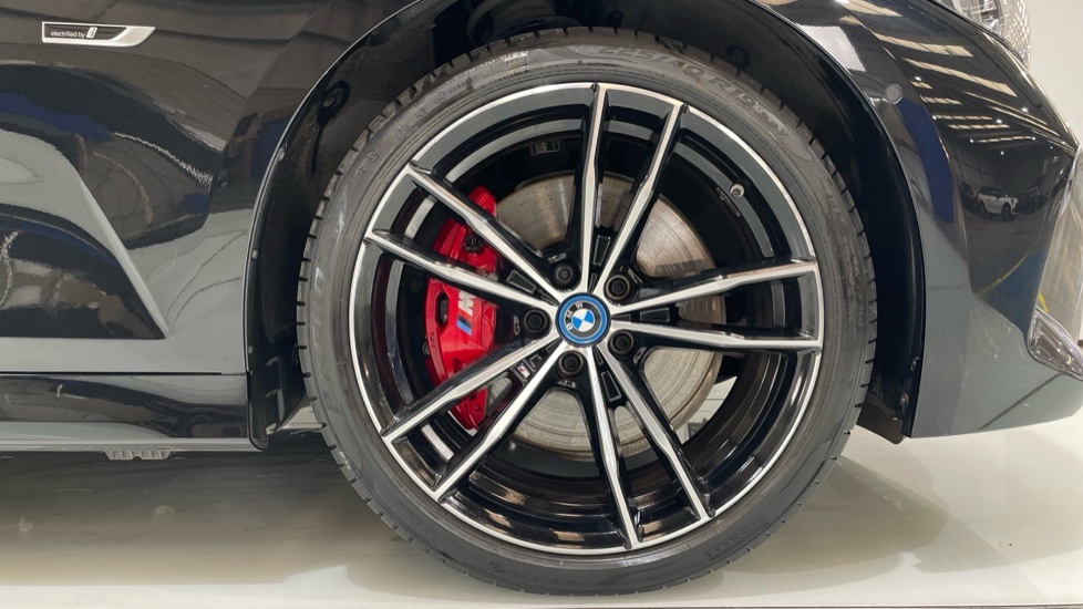 BMW 3 Series 320I Xdrive M Sport Step Black #28