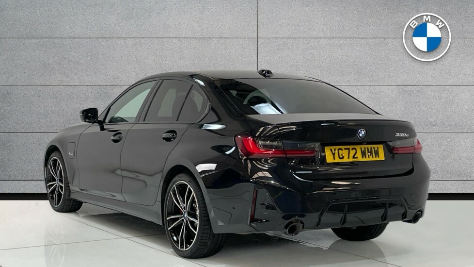 BMW 3 Series 320I Xdrive M Sport Step Black #4