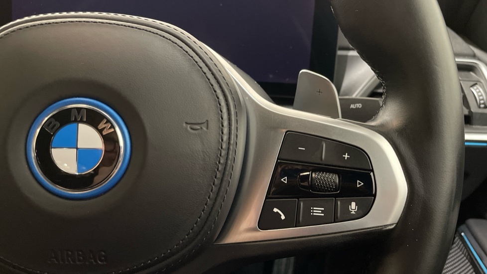 BMW 3 Series 320I Xdrive M Sport Step Black #35