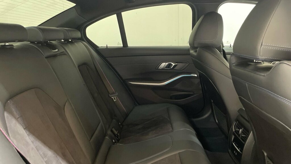 BMW 3 Series 320I Xdrive M Sport Step Black #24