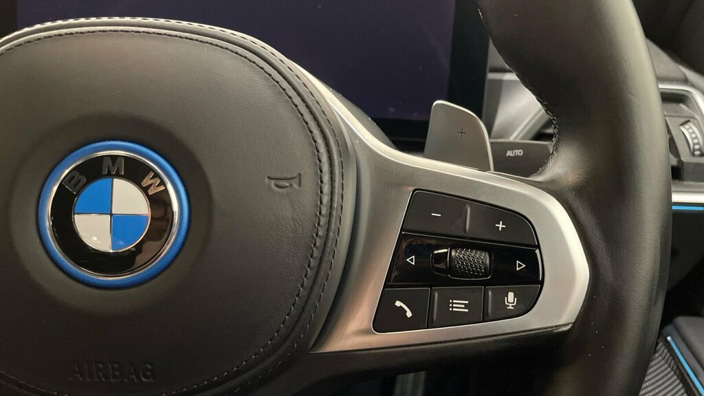 BMW 3 Series 320I Xdrive M Sport Step Black #36