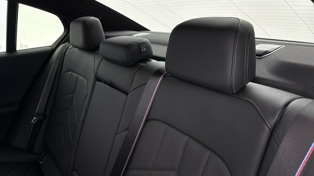 BMW 5 Series 530E M Sport Black #24