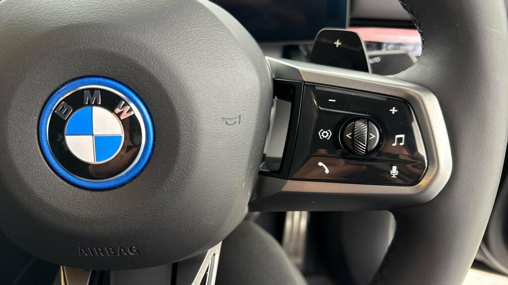 BMW 5 Series 530E M Sport Black #35