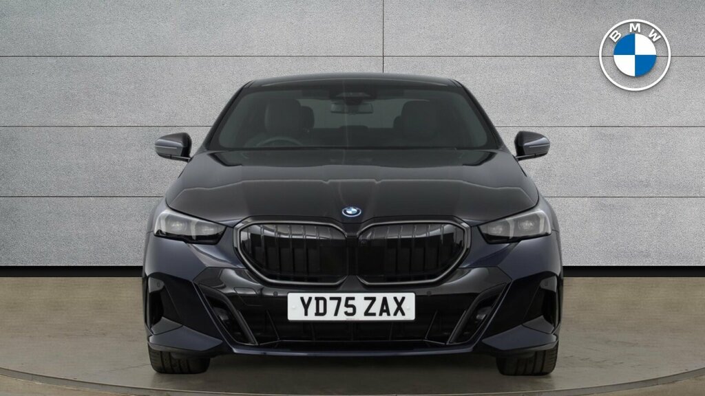 BMW 5 Series 530E M Sport Black #32