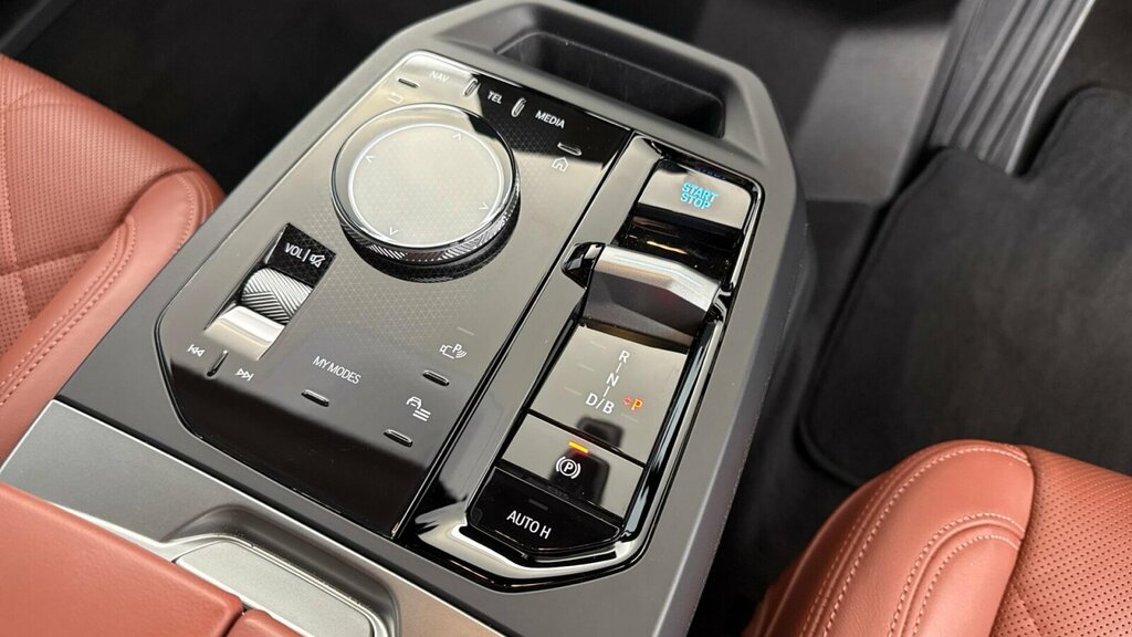 BMW iX 485Kw M70 Xdrive 112Kwh Grey #20