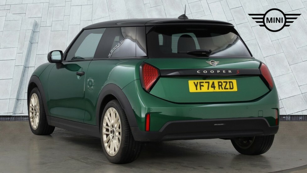 Mini Hatch Cooper S YF74RZD Green #2