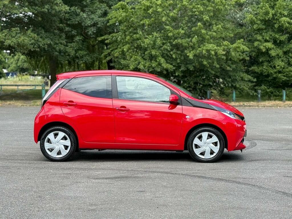 Toyota Aygo Hatchback 1.0 Vvt-i X-play Euro 6 201717 FG17KJN Red #6