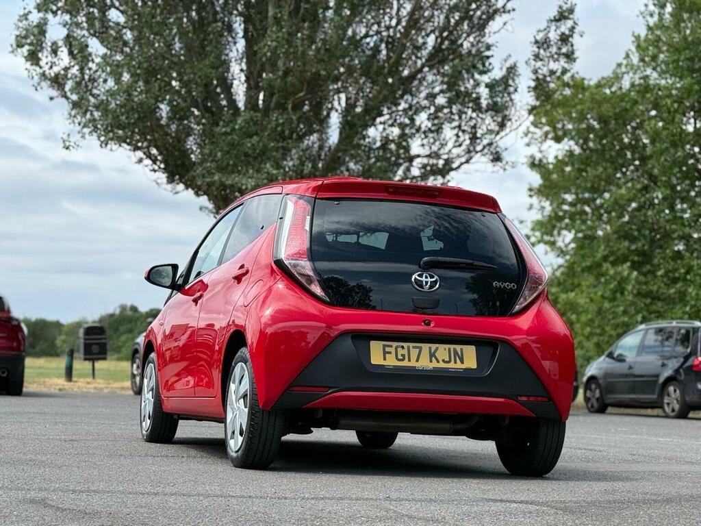 Toyota Aygo 1.0 Vvt-i X-play Hatchback Euro White #17