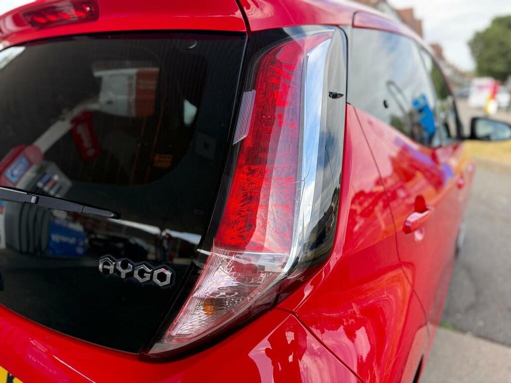 Toyota Aygo 1.0 Vvt-i X-play Hatchback Euro White #47