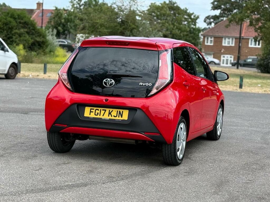 Toyota Aygo 1.0 Vvt-i X-play Hatchback Euro White #16