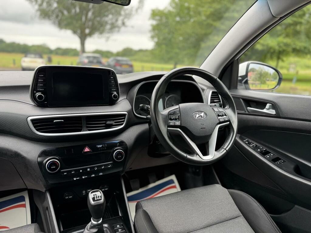Hyundai Tucson #71
