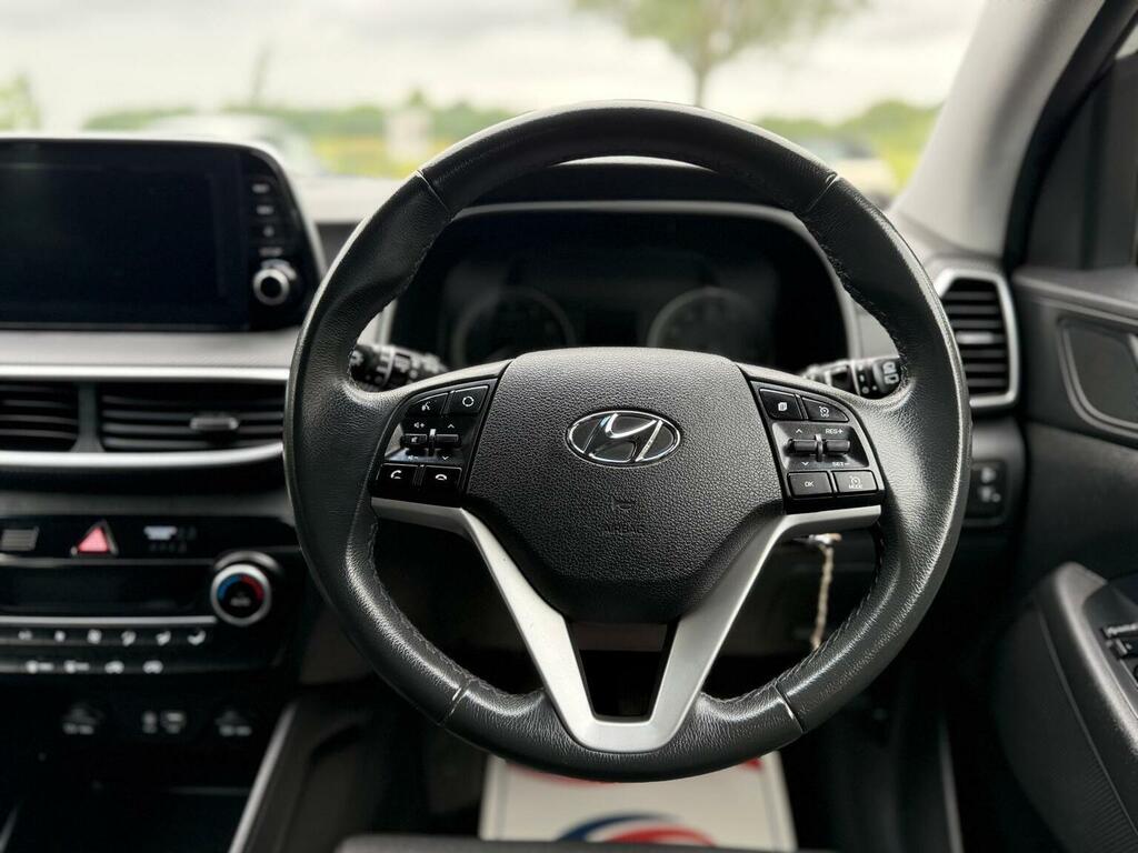 Hyundai Tucson #100