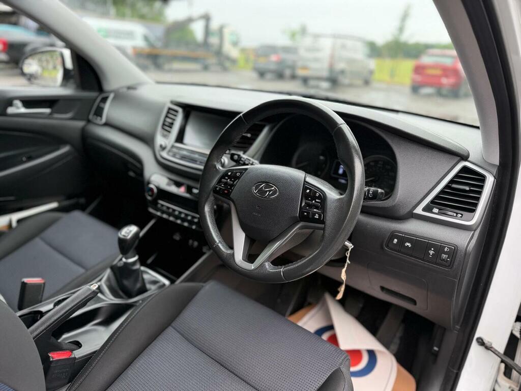 Hyundai Tucson 1.7 Crdi Se Nav #24