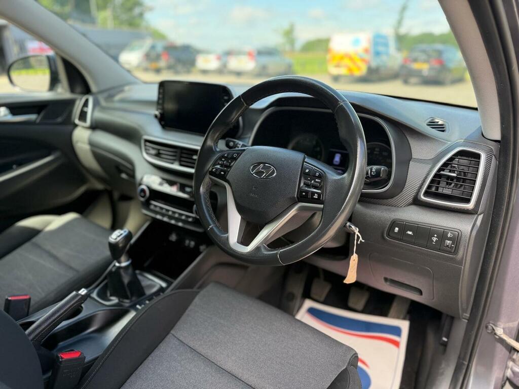 Hyundai Tucson N Line Red #21