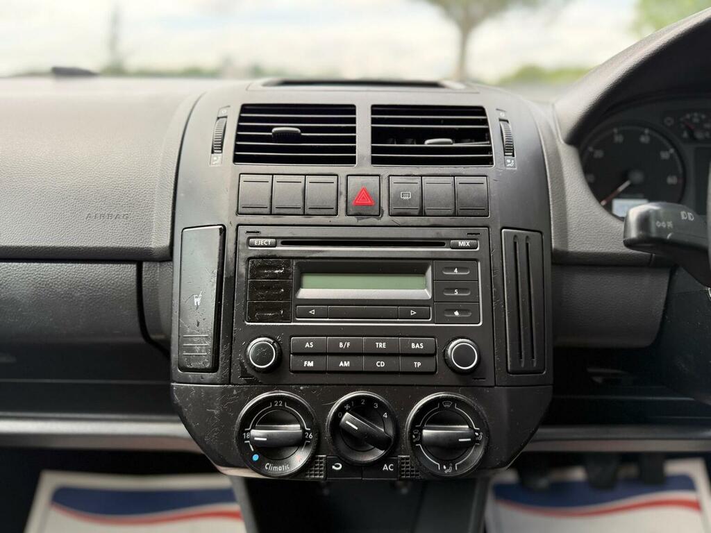 Volkswagen Polo 1.4 Se #52
