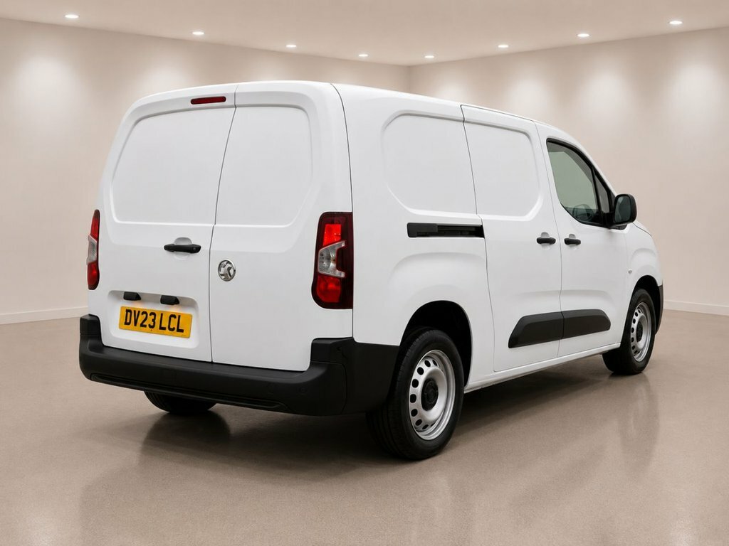 Vauxhall Combo 1.5L Prime 6Dr DV24SZC White #2