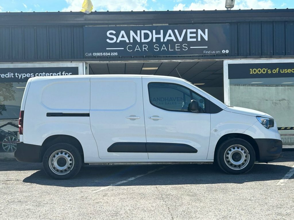 Vauxhall Combo 1.5L Edition White #3