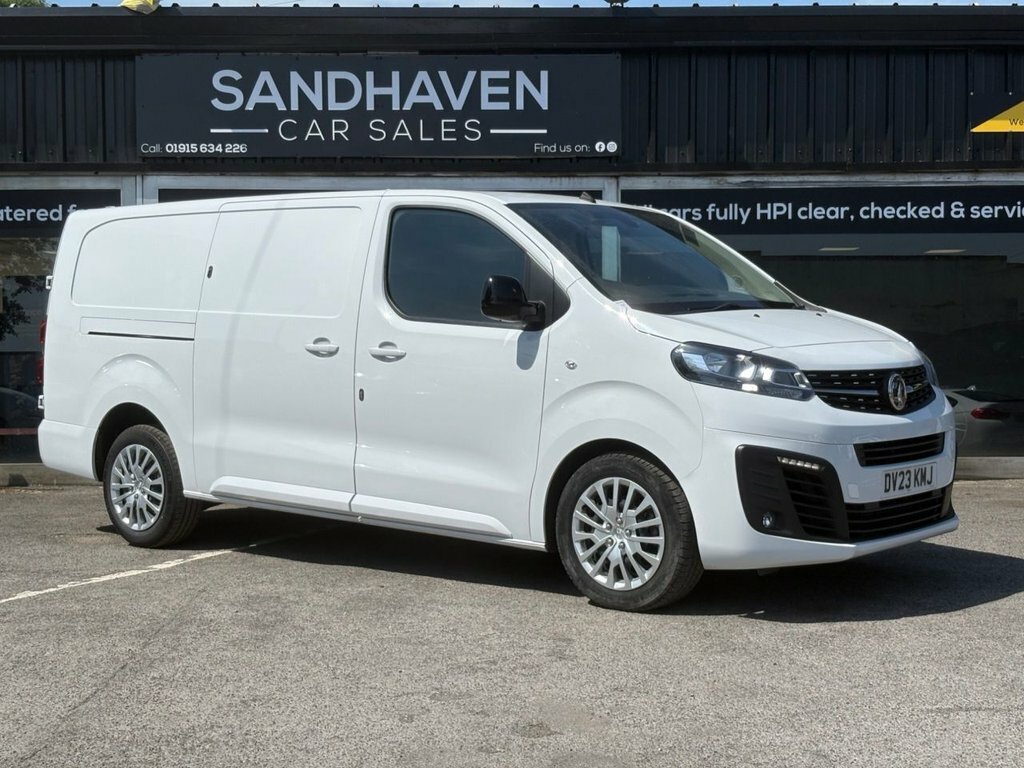 Vauxhall Vivaro 1.5L Pro 6Dr White