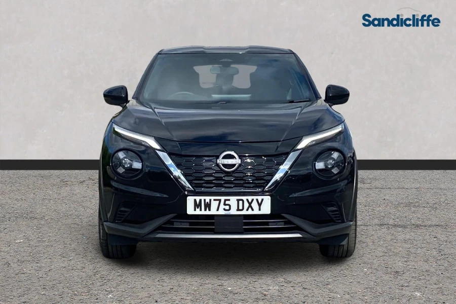 Nissan Juke Juke 1.6 Hybrid N-connecta Hatchback MW75DXY Black #2