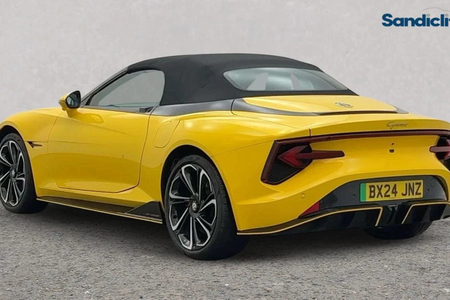 MG Cyberster Cyberster 375Kw Gt Dual Motor 77 Kwh Awd Yellow #4