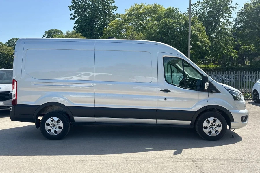 Ford Transit Custom Transit Limited Van 350 L3 2.0L Ecoblue 165Ps Fwd WN25TZL Silver #2