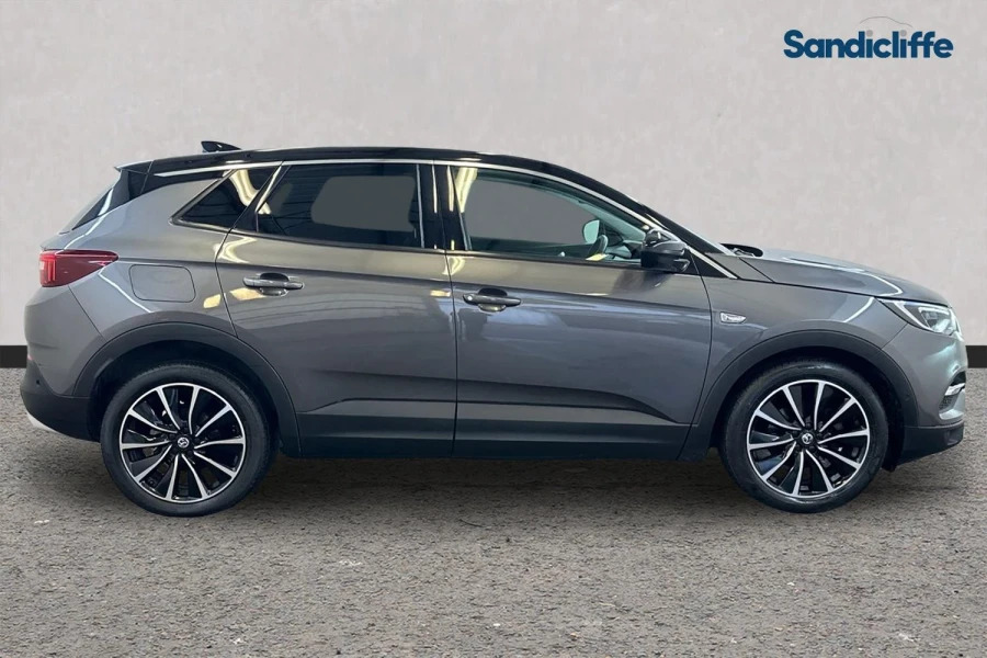 Vauxhall Grandland X Grandland X 1.2 Turbo Ultimate Hatchback FE70KJY Grey #3
