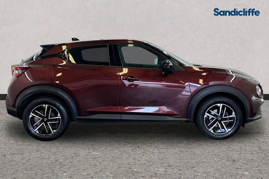 Nissan Juke Juke 1.0 Dig-t N-connecta Dct Hatchback DN74SWO Red #3