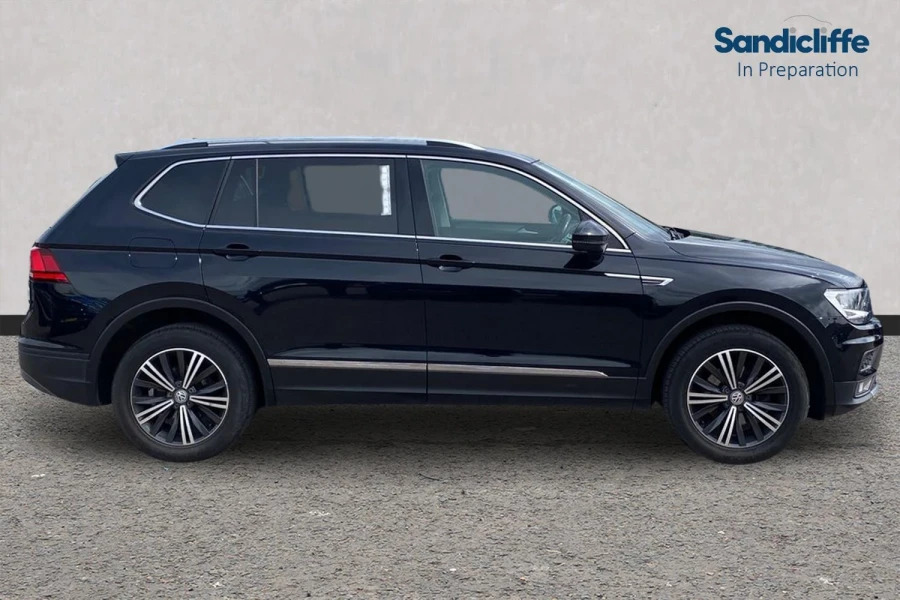 Volkswagen Tiguan Allspace Tiguan Allspace 1.5 Tsi Evo Se Nav Dsg Estate Black #3