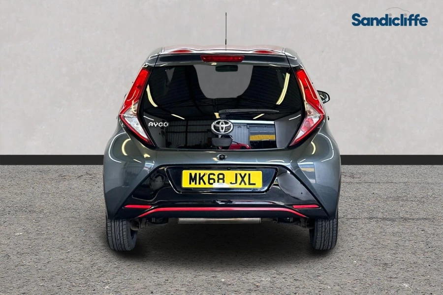 Toyota Aygo Aygo 1.0 Vvt-i X-press Hatchback MK68JXL Grey #5
