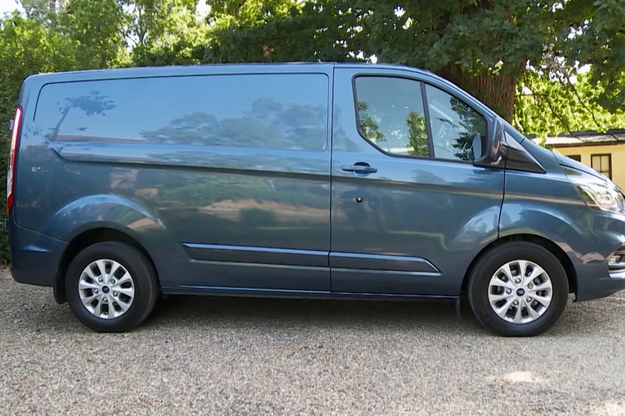 Ford Transit Custom Transit Custom 2.0 Tdci 130Ps Low Roof Limited Van
