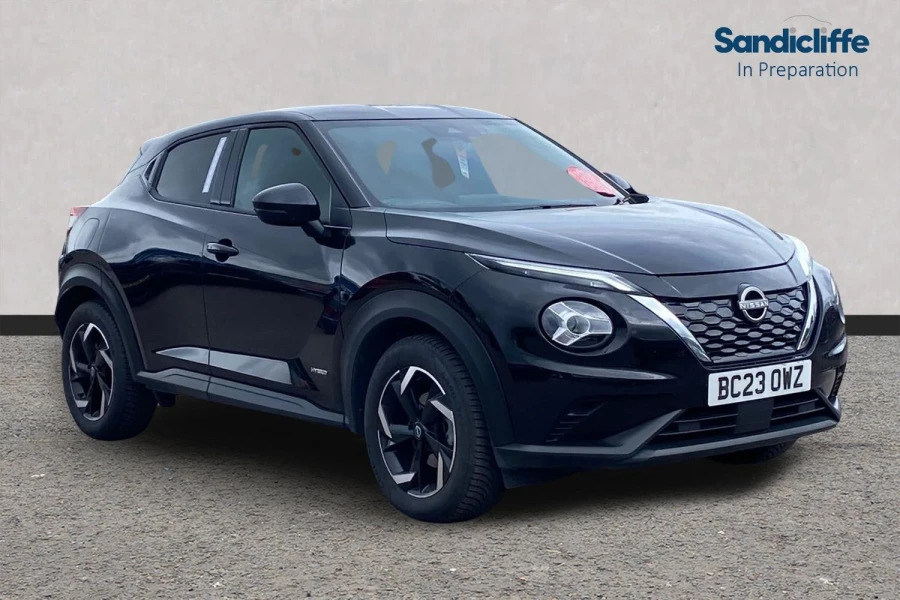 Nissan Juke Juke 1.6 Hybrid N-connecta Hatchback Black