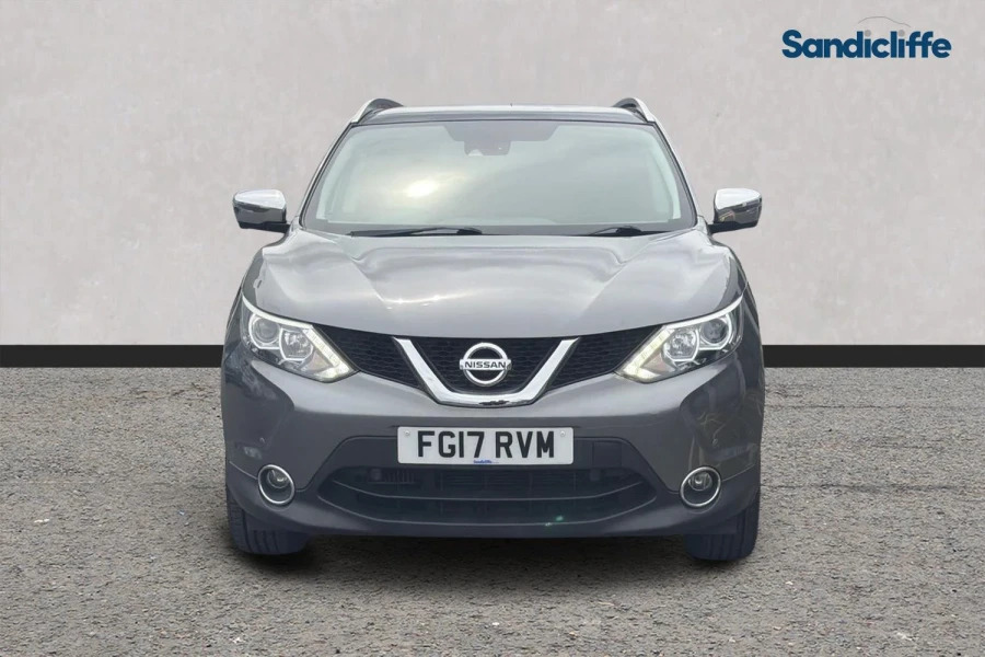 Nissan Qashqai Qashqai 1.6 Dig-t N-connecta Hatchback Grey #2