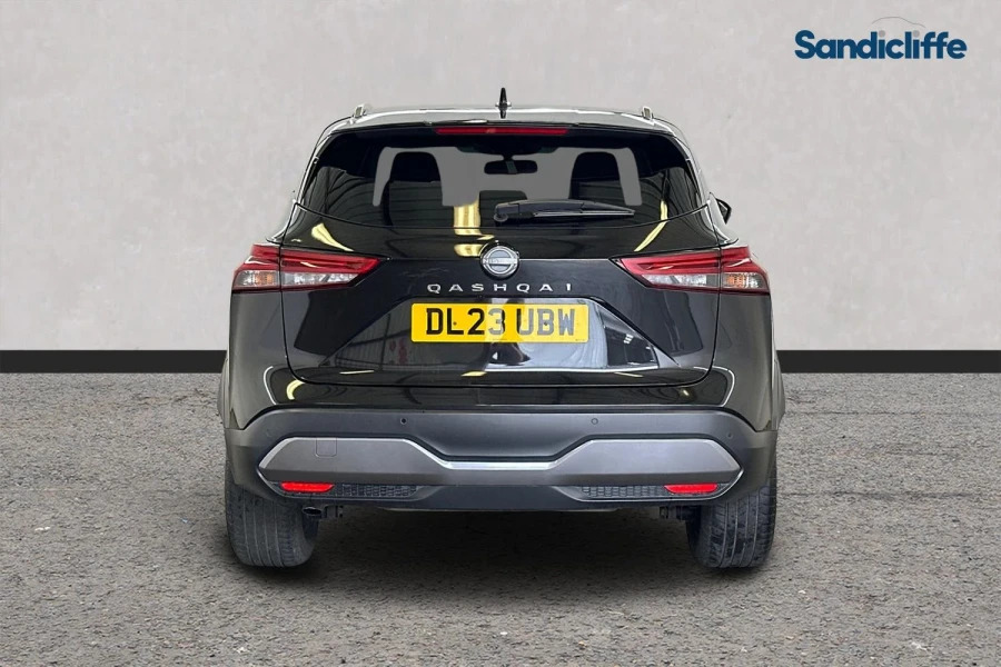 Nissan Qashqai Qashqai 1.3 Dig-t Mh 158 N-connecta Hatchback DL23UBW Black #5