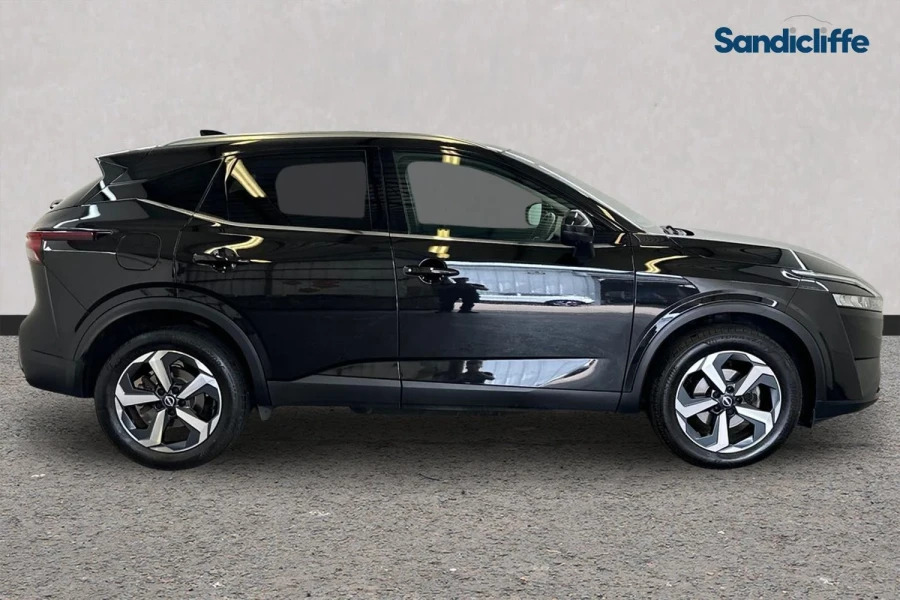 Nissan Qashqai Qashqai 1.3 Dig-t Mh 158 N-connecta Hatchback DL23UBW Black #3