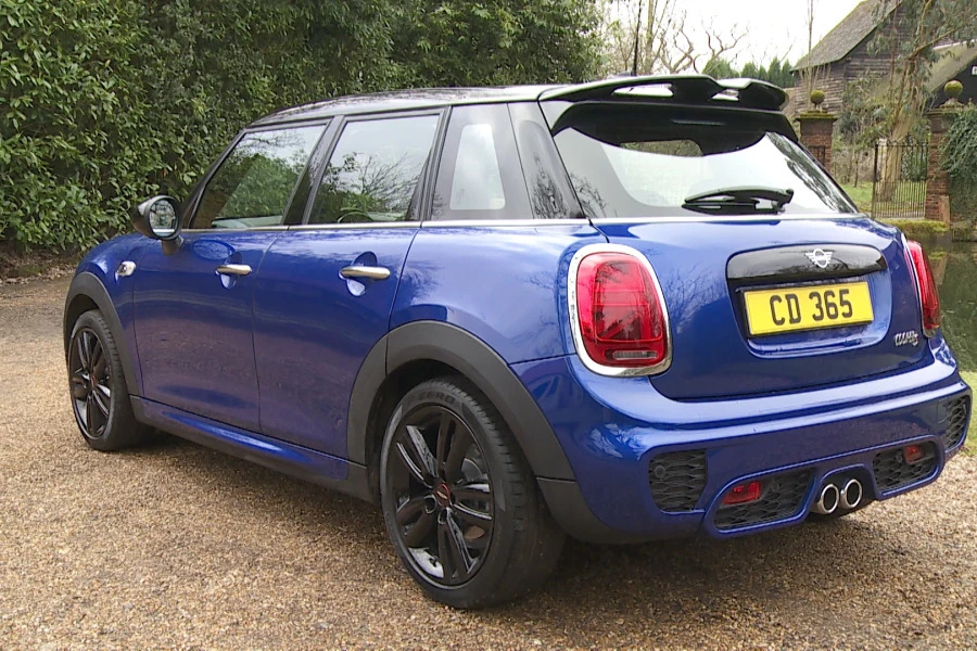 Mini Hatch Hatchback 2.0 Cooper S Exclusive II Hatchback White