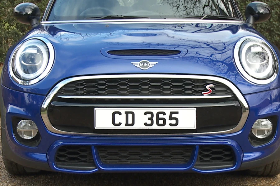 Mini Hatch Hatchback 2.0 Cooper S Exclusive II Hatchback YR70OMV White #3