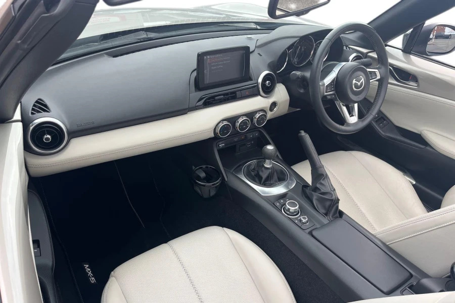 Mazda MX-5 2.0 184 Gt Sport Tech Red #12