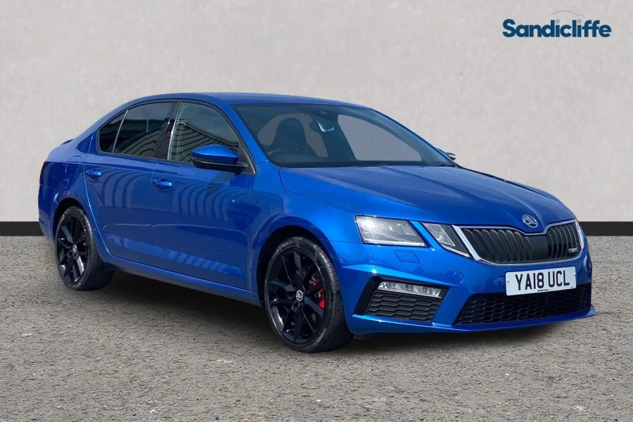 Skoda Octavia Octavia 2.0 Tdi Cr Vrs 4X4 Dsg Hatchback Blue