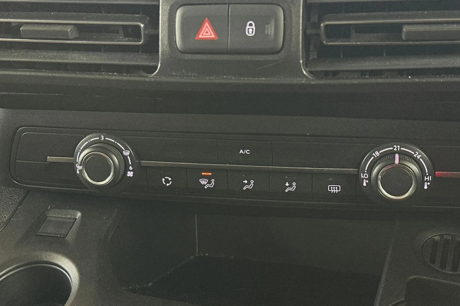 Vauxhall Combo-e Life L1h1 2300 Sportive 50Kw 135 Bhp White #29