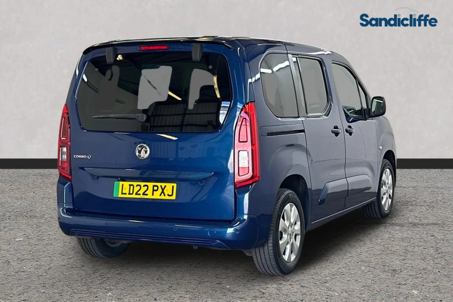 Vauxhall Combo-e Life L1h1 2300 Sportive 50Kw 135 Bhp White #4