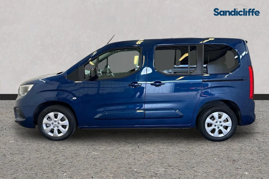 Vauxhall Combo-e Life L1h1 2300 Sportive 50Kw 135 Bhp White #7