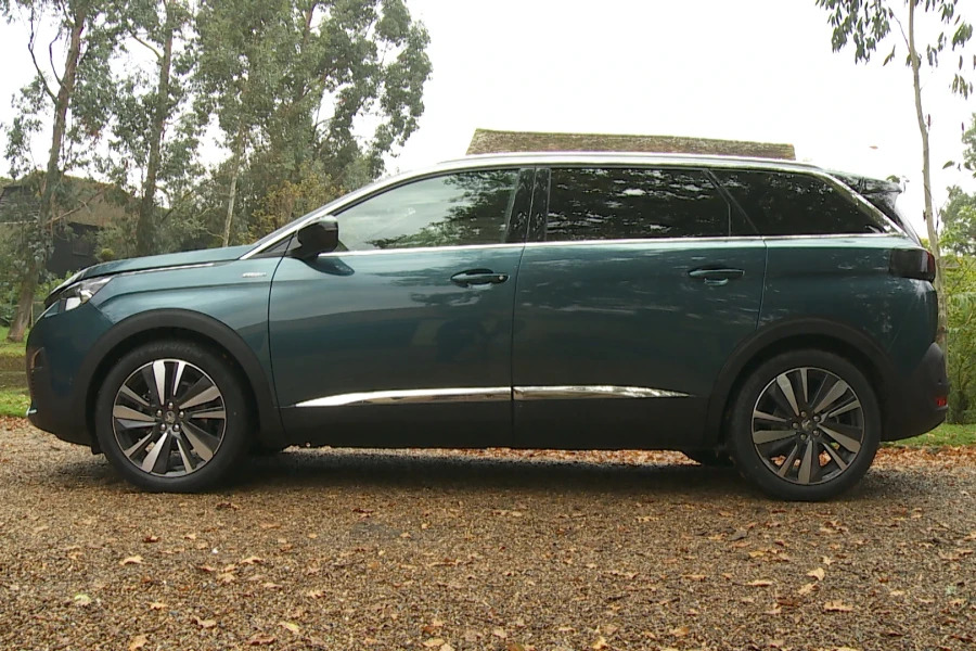 Peugeot 5008 5008 1.5 Bluehdi Gt Eat8 Estate Blue
