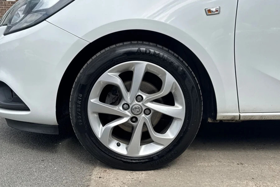 Vauxhall Corsa 1.4 Se White #8