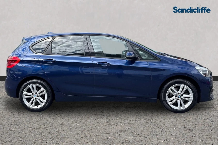 BMW 2 Series 2 Series 220D Xdrive Sport Step Hatchback Blue #3